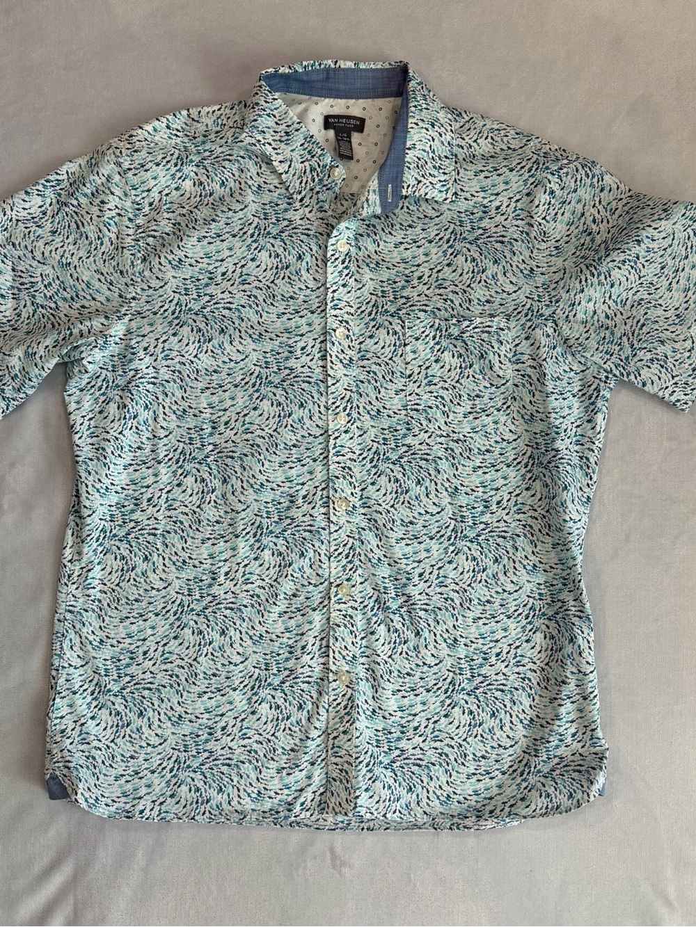 Van Heusen Light Blue and Navy Short-Sleeve Button-Down Shirt